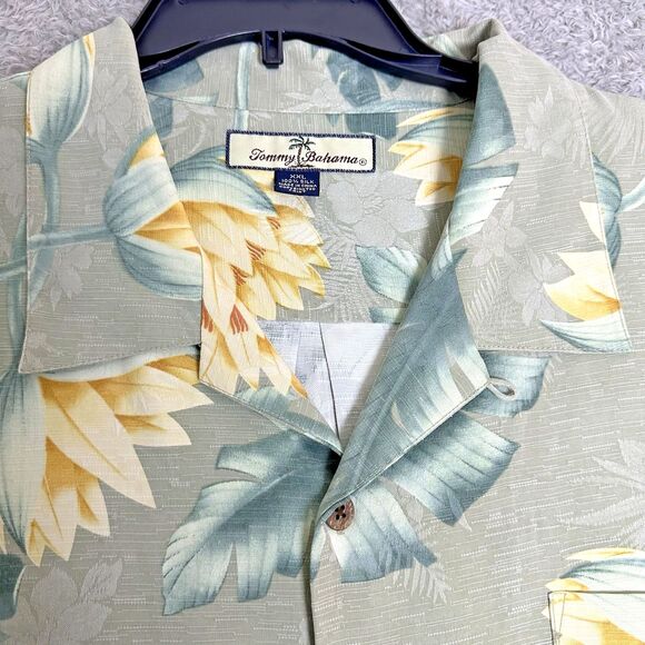 Tommy Bahama Mens XXL Silk Shirt Gray Floral Banana Leaf Aloha Camp Relaxed Fit - Picture 3 of 10